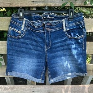 Ariya Blue Jean Shorts with Distressed Hem and Relaxed Fit